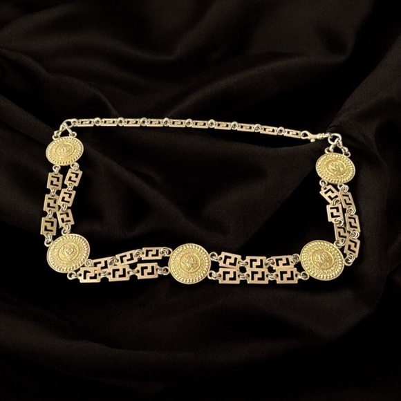 Gold tone Luxurious Metallic belt